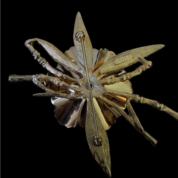 Vendome Vintage Purple Flower Brooch - Picture 3 of 4